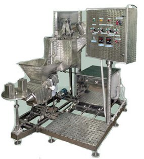 Оборудование для производства сыра-косички и сыра сулугуни, машина формовочная-шнековая