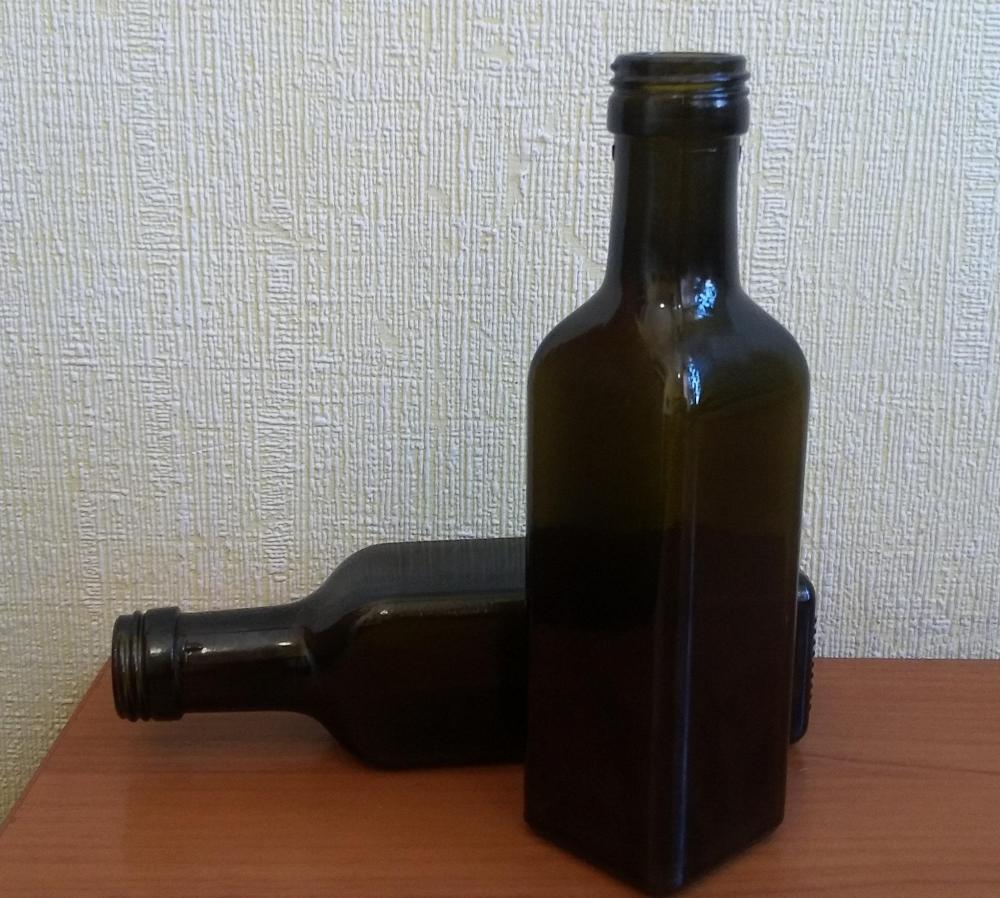 Бутылка стеклянная Мараска (Maraska) 100 мл оливкового цвета