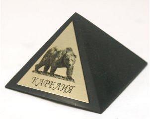 Пирамида c шильдой Медведь 6 см