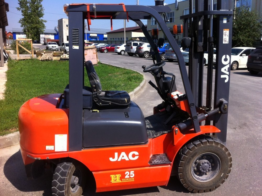 Погрузчик JAC 2.5 тонны