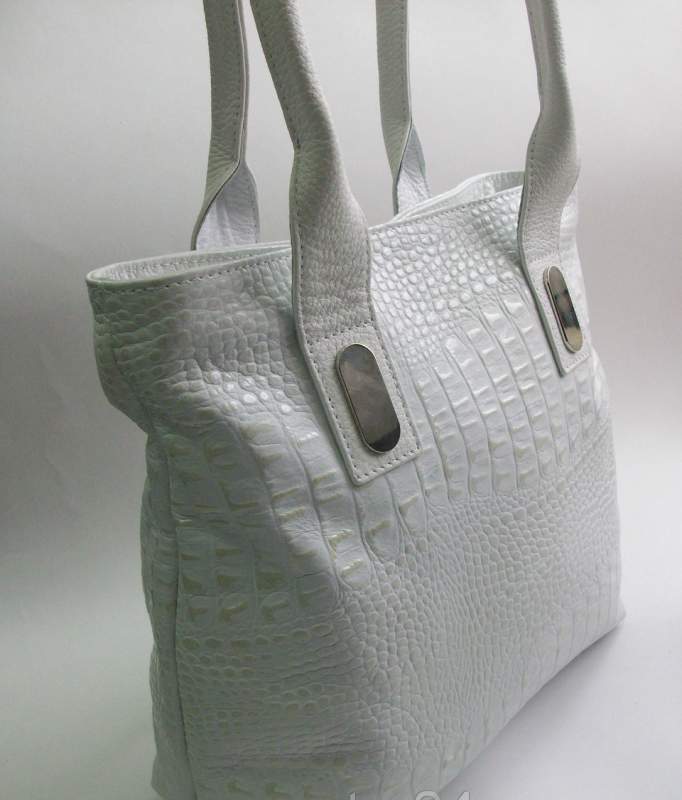Белая женская кожаная сумка М 266