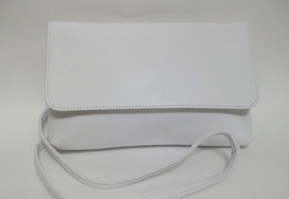 Белая женская сумочка-клатч из натуральной кожи М 255