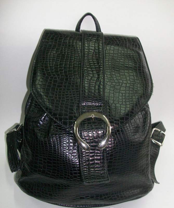 Черный женский рюкзак из натуральной кожи М 227