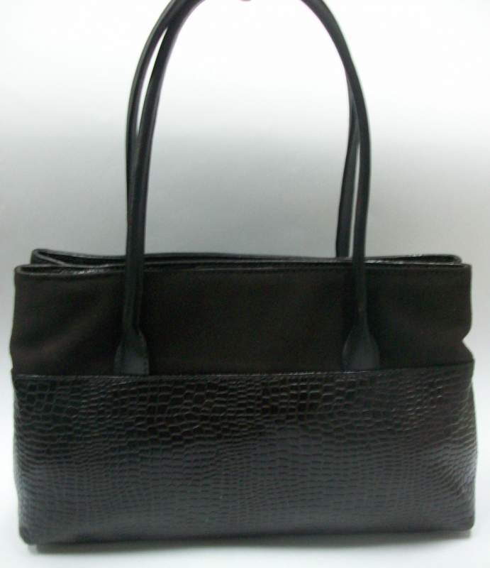 Коричневая женская кожаная сумка М 320