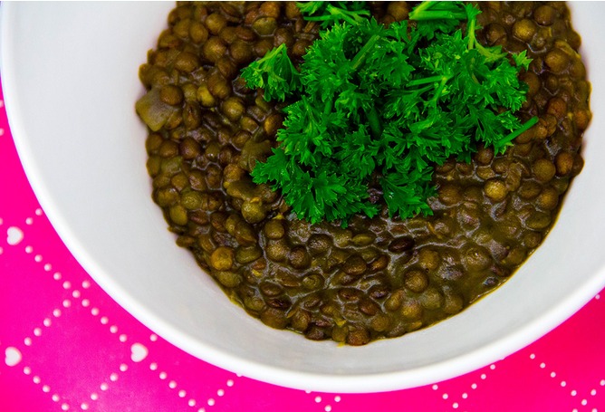 Чечевица в соусе карри Dal Makhani