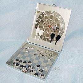 Комплект настольных игр (шашки, дартс) 12,5*14см. (769382)