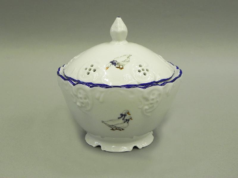 Шкатулка кругл. с ажур.крыш. 12,5см, форма мэри энн, 0807, фарфор, leander (658522)