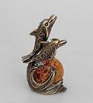 Фигурка "дельфины" (латунь, янтарь) (780003)