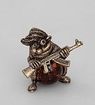 Фигурка "еж с автоматом" (латунь, янтарь) (779985)