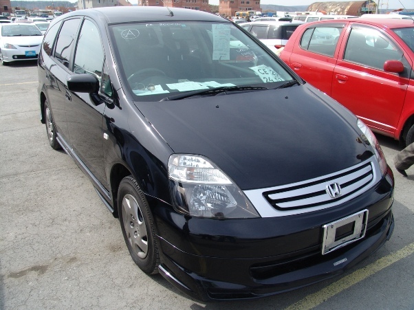 Автомобиль HONDA STREAM