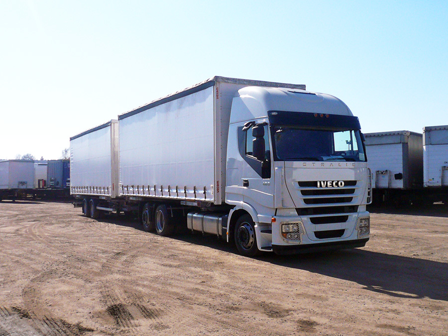 Автопоезд (паровоз) IVECO STRALIS