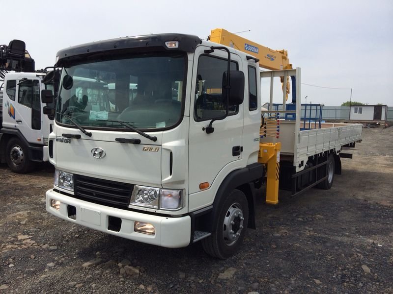 HYUNDAI HD120 с манипулятором SOOSAN 335