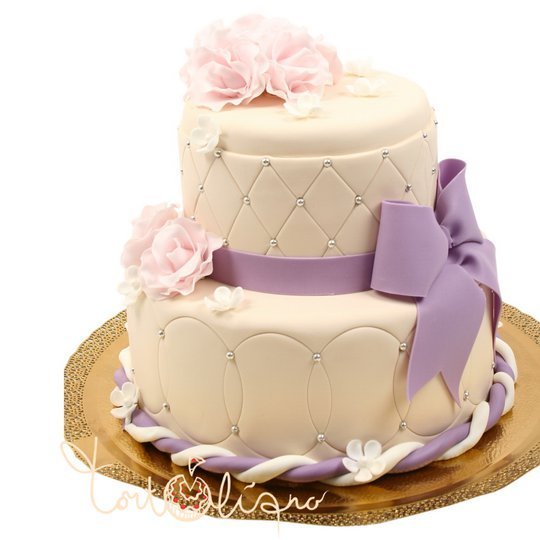 Свадебный торт с плетением и бантом №655