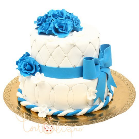Свадебный торт с синими розами и бантом №662