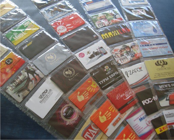 пластиковые карты, пластиковые бейджи, пластиковые визитки, каталоги