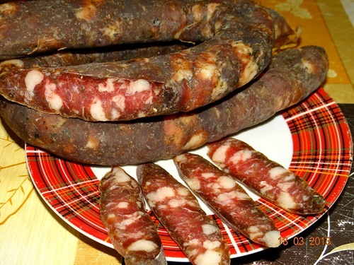 Колбаса сыровяленая
