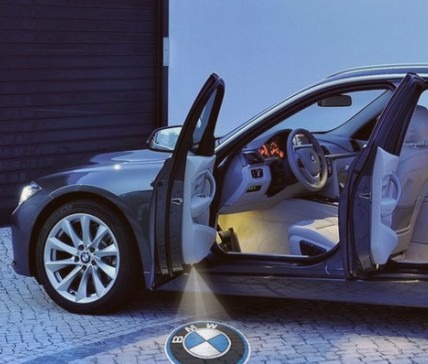 Подсветка двери BMW с логотипом в штатное место