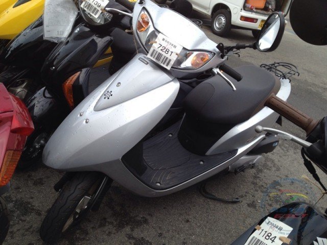 Мотоцикл  скутер No. B2601 Honda  DIO FI