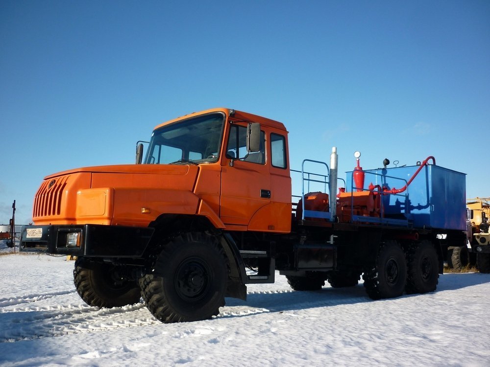 Агрегат цементировочный УНБ1-125х320У на шасси Урал-IVECO 4320-1951-44, 2006 г.в.