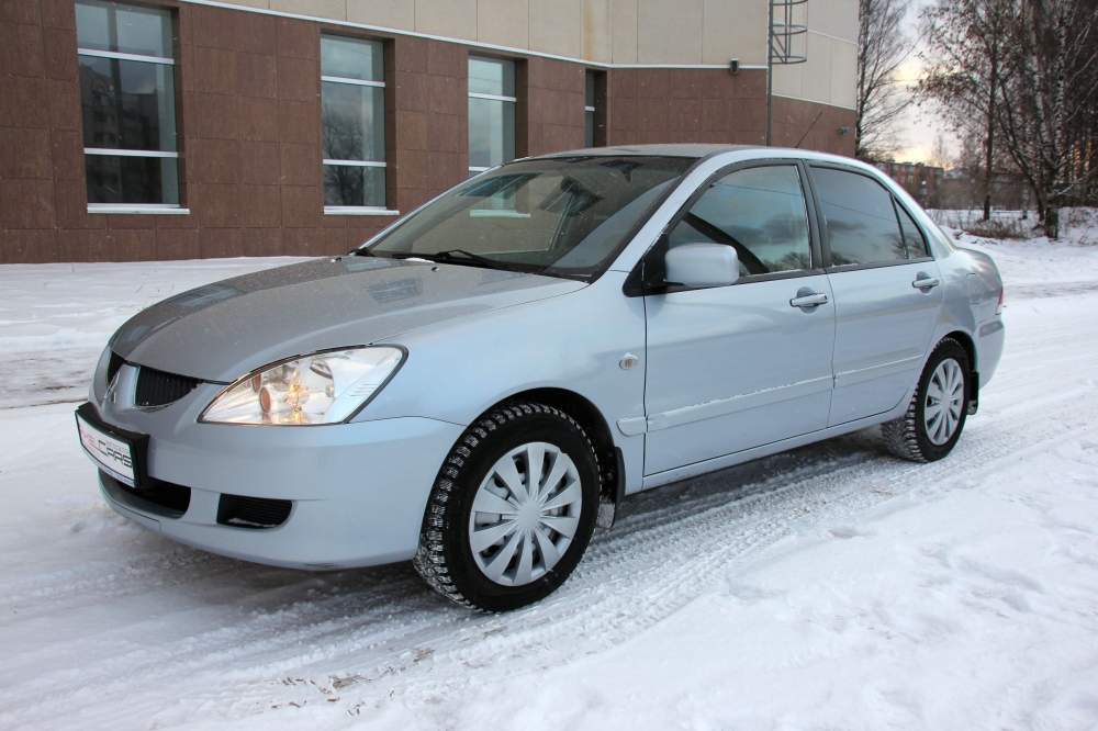 Автомобиль Mitsubishi Lancer