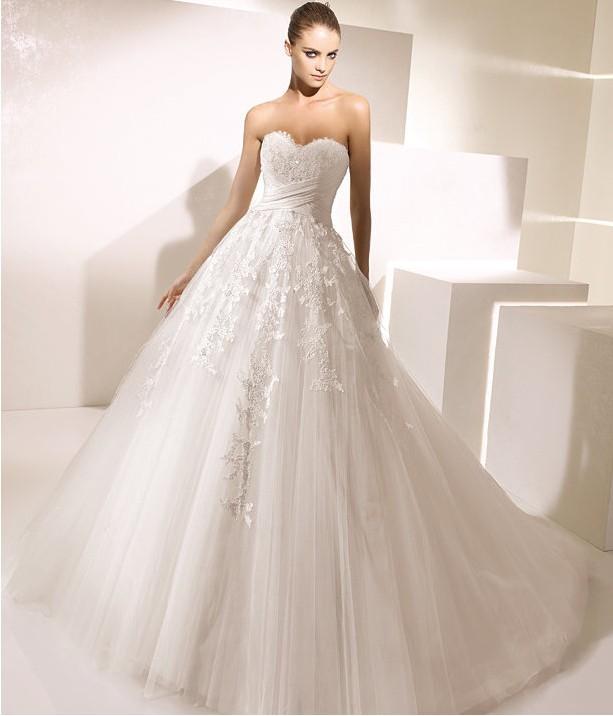 Свадебное платье коллекции 2013 года