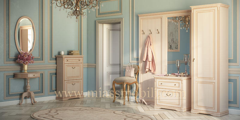 Мебель для прихожей в классическом итальянском стиле.