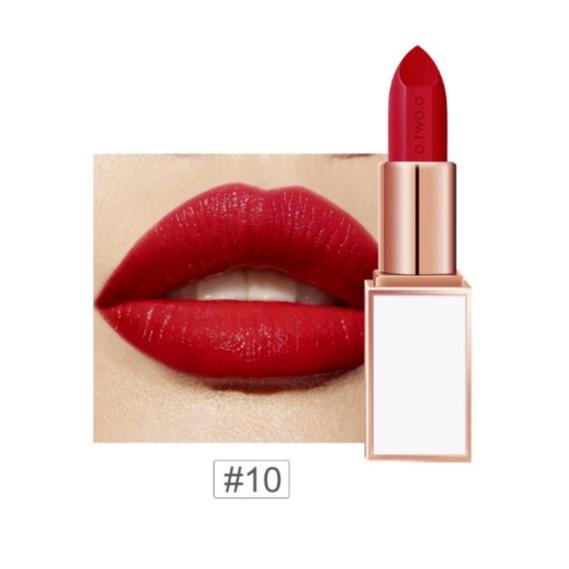 Помада Ultra Rich Lip Color O.TWO.O