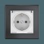 Розетка скрытой установки CADUCEUS ALING PRESTIGE, с заземлением, без шторок, с крышкой, с керамичес