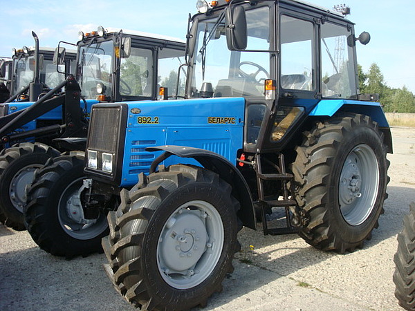 Трактор Беларус 892.2