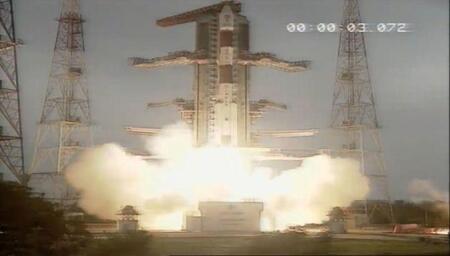 Индия запускает в космос спутник дистанционного зондирования Земли и 13 кубсатов