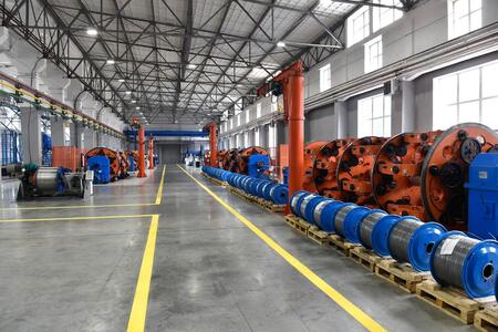 В Мурманске запущен завод по производству оптоволоконного кабеля