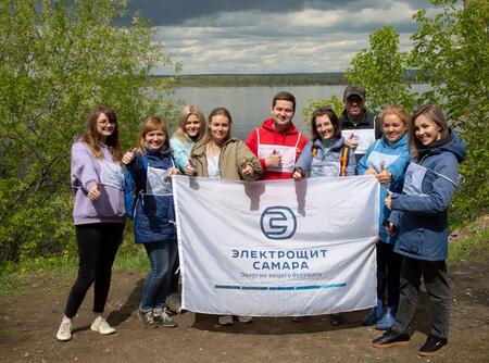 Коллектив компании Электрощит Самара принял участие в акции по уборке берега реки Волги