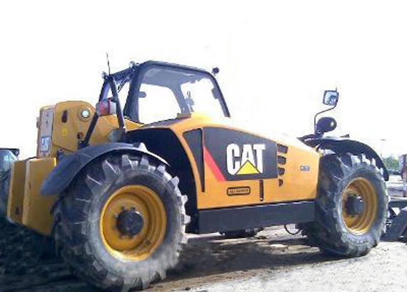 Погрузчик телескопический Caterpillar TH330B