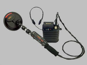 Нелинейный локатор NR-900V Нелинейный локатор NR-900V