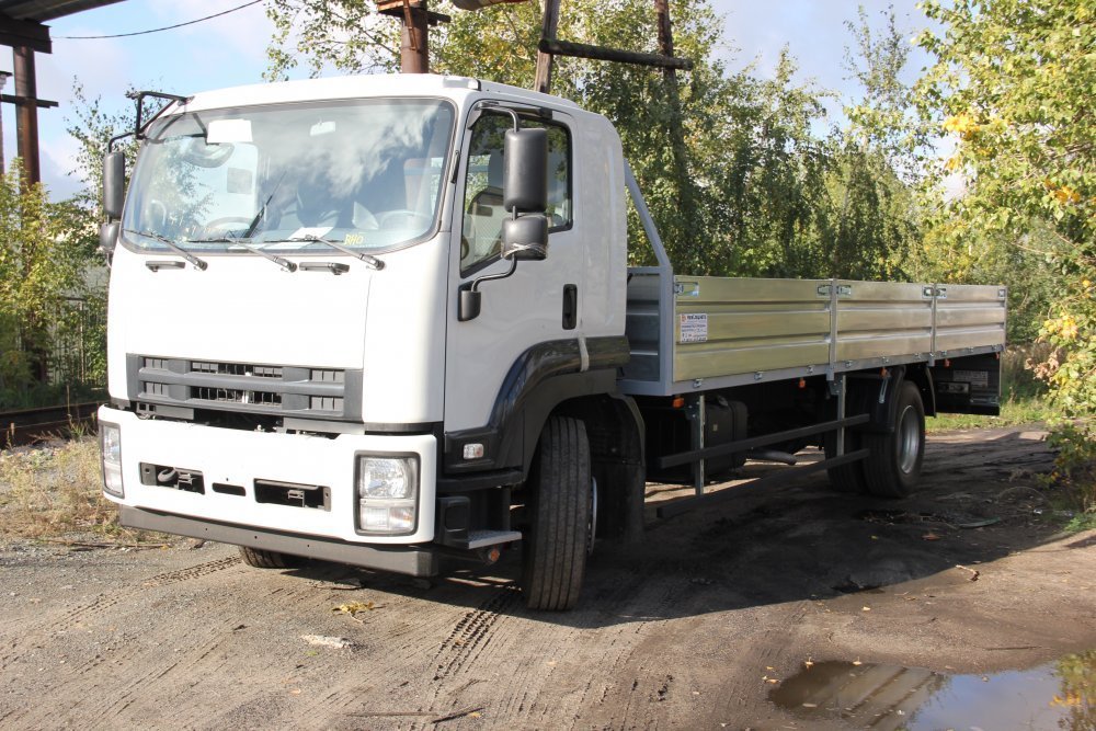 Isuzu FVR 34 с бортовой платформой