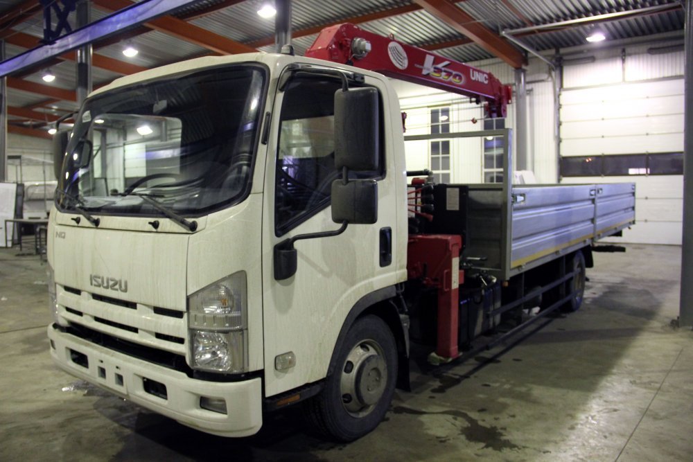 Кран-манипулятор Isuzu NPR 75 с КМУ Unic UR-V374