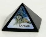Пирамида с наклейкой 7см - Волк
