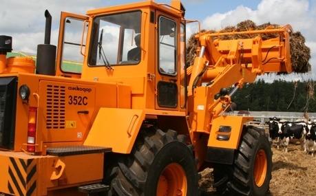 Погрузчик универсальный Амкодор 352С-02 Погрузчик универсальный Амкодор 352С-02