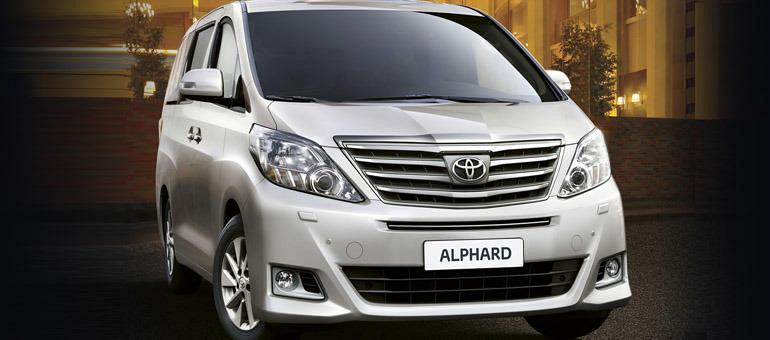 Микроавтобус Toyota Alphard