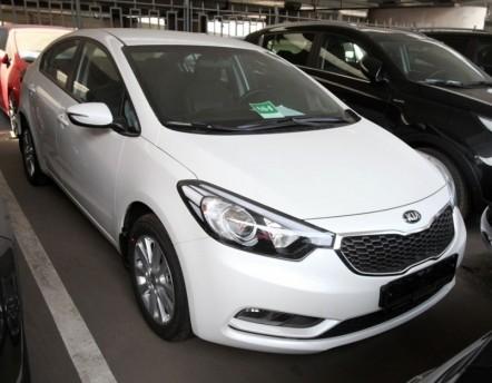 Автомобиль Kia Cerato New белый