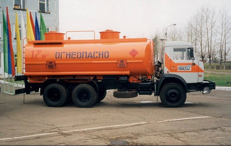 Автоцистерны НЕФАЗ–66052-62 Автоцистерны НЕФАЗ–66052-62