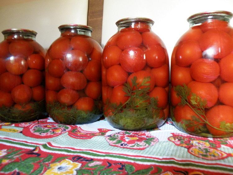 Томаты консервированные, помидоры