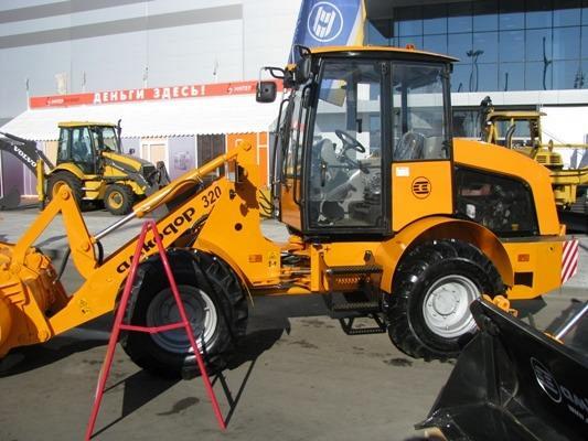 Погрузчик АМКОДОР 320 Погрузчик АМКОДОР 320
