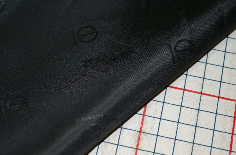 Ткань Taffeta 210T с логотипом черный Ткань Taffeta 210T с логотипом черный