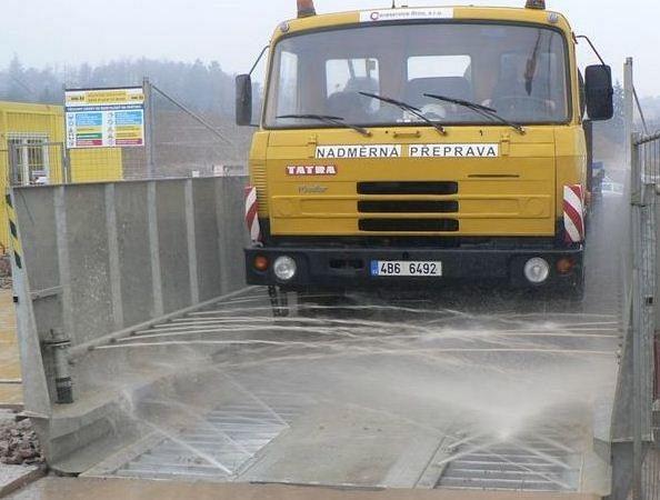 Пункт мойки колес для стройплощадок - моечная система PEAKWASH A Пункт мойки колес для стройплощадок - моечная система PEAKWASH A