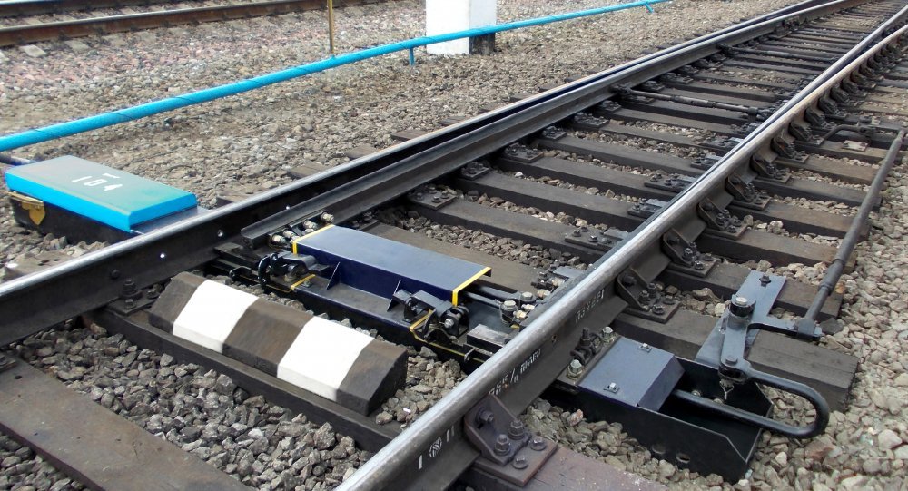 Устройство переводное стрелочное в полом металлическом брусе для скоростей движения поездов до 160 км/ч (УПС-160)