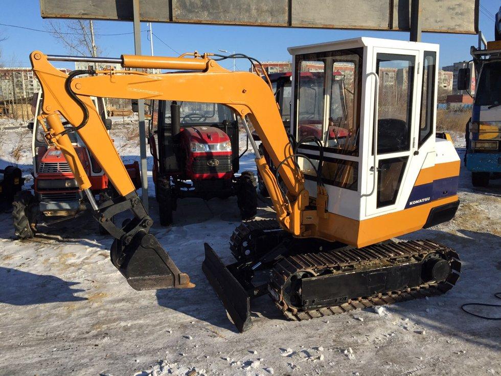 Экскаватор komatsu PC10