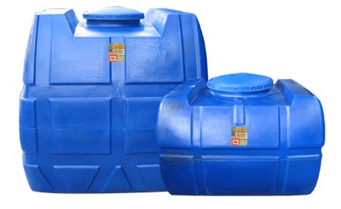Емкости пластиковые для воды от 400 лит.