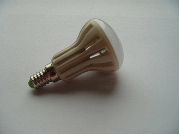 Светодиодная лампа Е14 5 вт (белый свет)