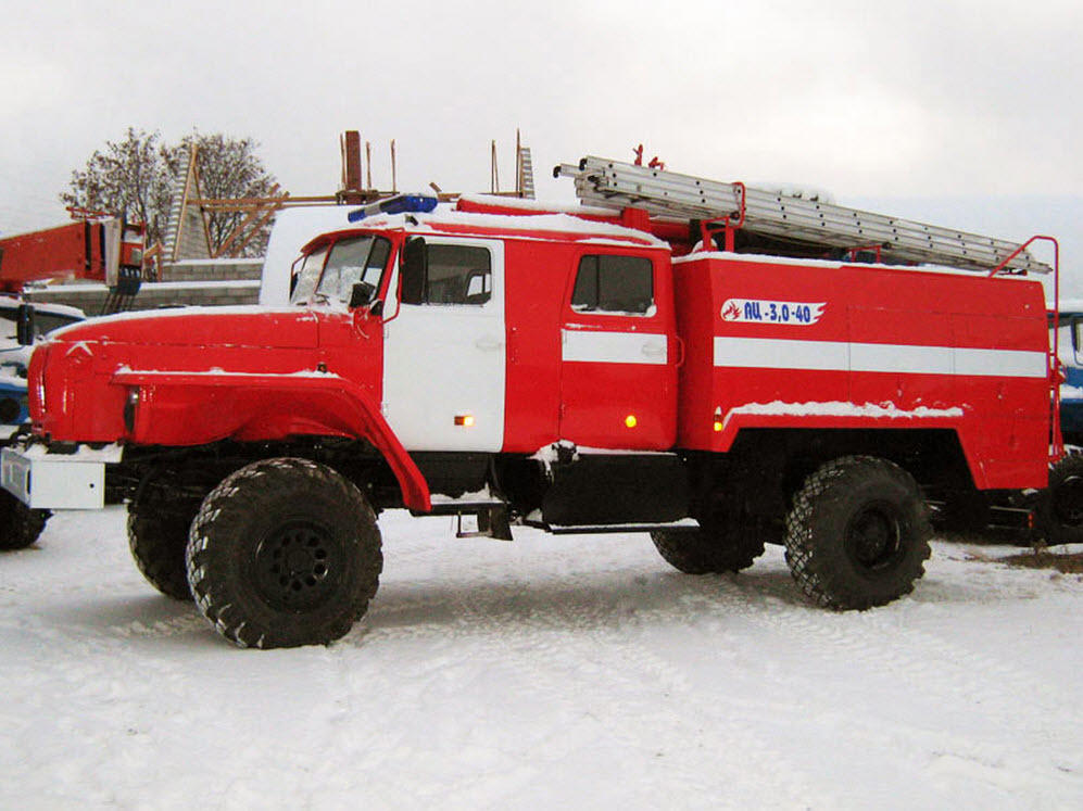 Автоцистерна пожарная АЦ-3,0-40 на шасси Урал 43206